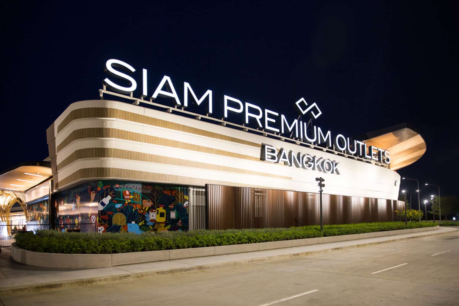 Project Siam Premium Outlets, Bangkok, Thailand LIGMAN